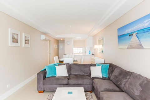 The White Pearl Penthouse - Hervey Bay Accommodation 12