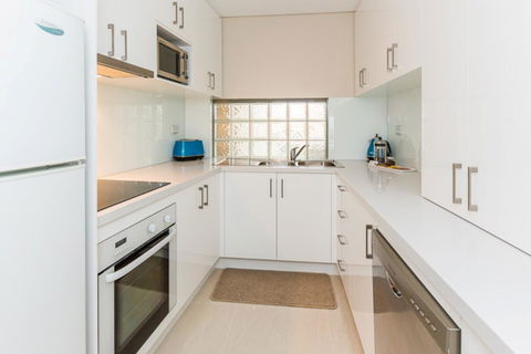 The White Pearl Penthouse - Hervey Bay Accommodation 14
