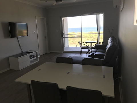 Beach House At SeaScapes.. - Hervey Bay Accommodation 18