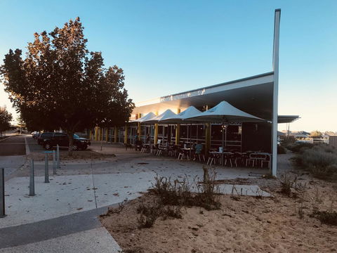 Beach House At SeaScapes.. - Hervey Bay Accommodation 39