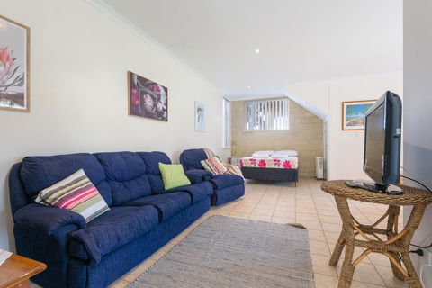Surfside Ocean Beach Denmark Holiday Accommodation - Tourism Hervey Bay 13