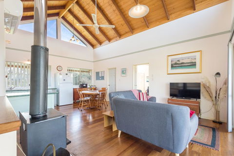 Surfside Ocean Beach Denmark Holiday Accommodation - Tourism Hervey Bay 23