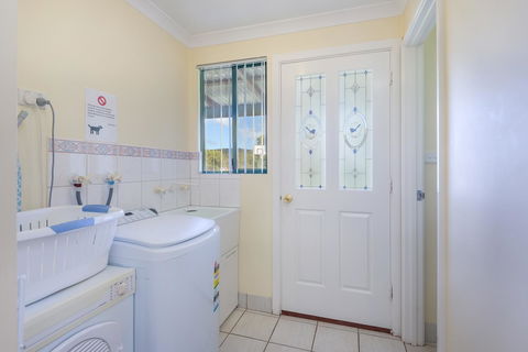 Surfside Ocean Beach Denmark Holiday Accommodation - Tourism Hervey Bay 25