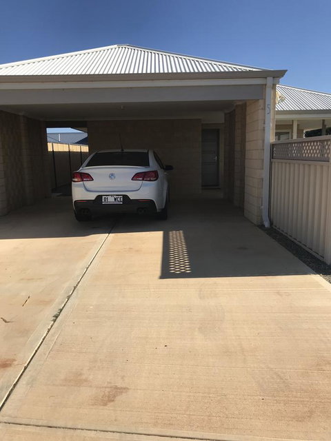 Portree On Sea - Kalbarri - Hervey Bay Accommodation 24
