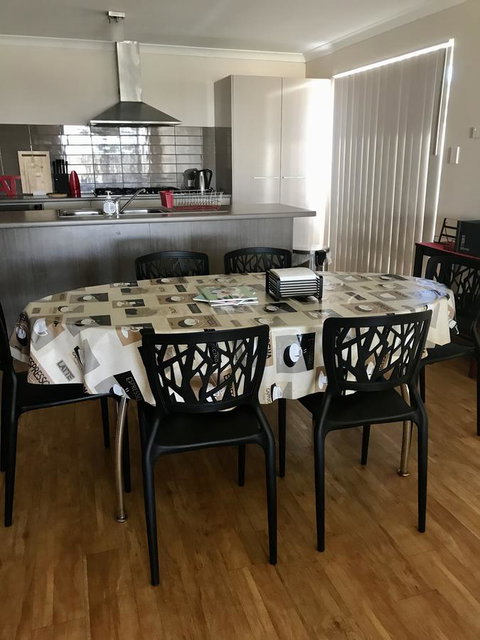 Portree On Sea - Kalbarri - Hervey Bay Accommodation 6