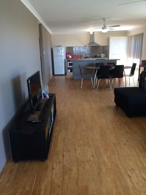 Portree On Sea - Kalbarri - Hervey Bay Accommodation 3