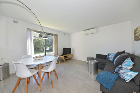 Cottesloe Apartment Close To Beach - Tourism Hervey Bay 17
