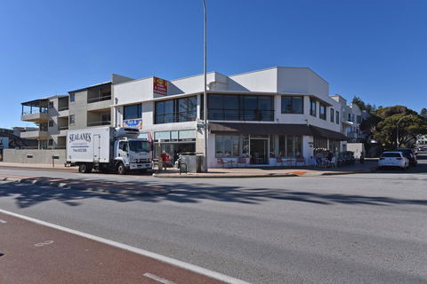Cottesloe Apartment Close To Beach - Tourism Hervey Bay 25