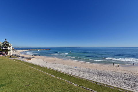 Cottesloe Apartment Close To Beach - Tourism Hervey Bay 24