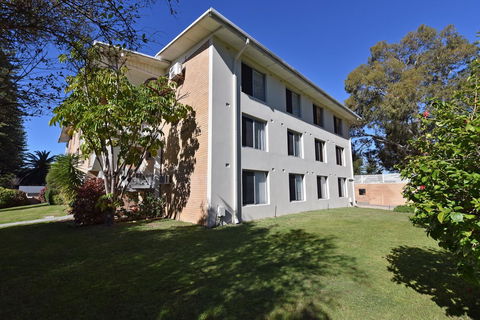 Cottesloe Apartment Close To Beach - Tourism Hervey Bay 28