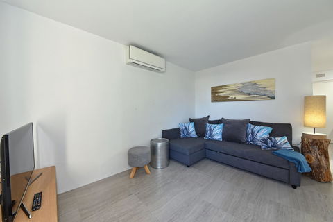 Cottesloe Apartment Close To Beach - Tourism Hervey Bay 19