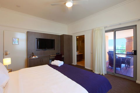 Cottesloe Beach Hotel - Tourism Hervey Bay 8
