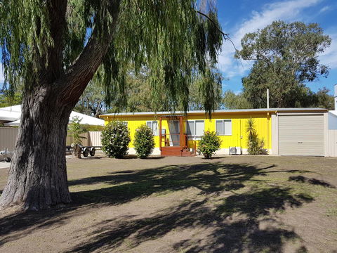 Amazing River House - Hervey Bay Accommodation 1