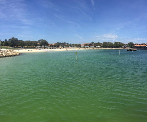 Crossland House - Hervey Bay Accommodation 9