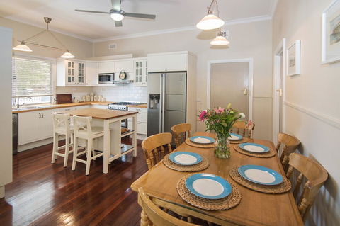 Sea La Vie - Hervey Bay Accommodation 3