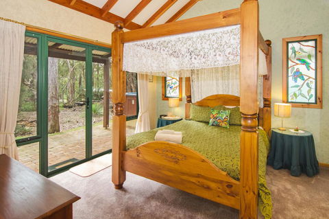 Yelverton Brook Conservation Sanctuary - Tourism Hervey Bay 21
