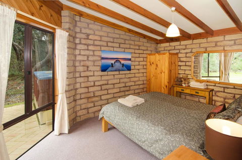Yelverton Brook Conservation Sanctuary - Tourism Hervey Bay 34