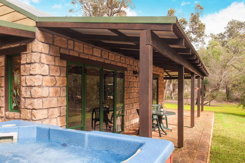 Yelverton Brook Conservation Sanctuary - Tourism Hervey Bay 10