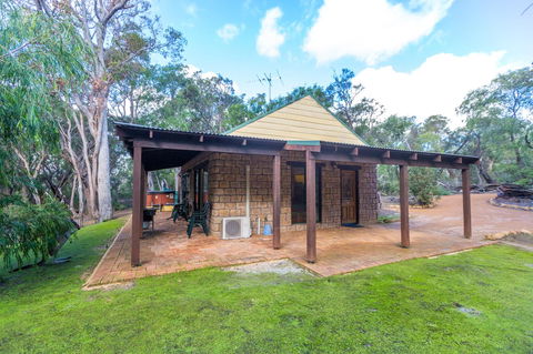 Yelverton Brook Conservation Sanctuary - Tourism Hervey Bay 12