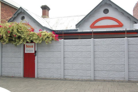 Haus Accommodation - Hervey Bay Accommodation 0