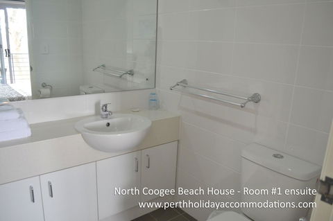North Coogee Beach House - Tourism Hervey Bay 21