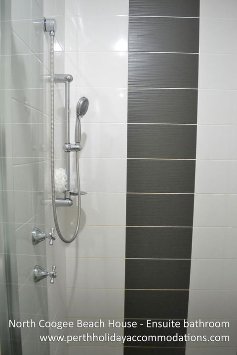 North Coogee Beach House - Tourism Hervey Bay 22
