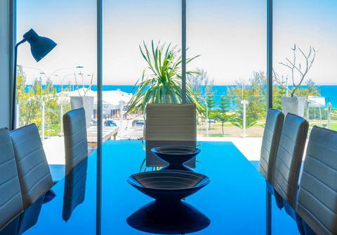 Mullaloo Beach Hotels & Apartments - Hervey Bay Accommodation 0