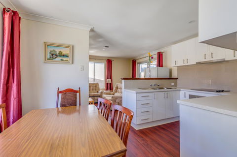 Brilliant, Neat, Convenient, Family-friendly House - Hervey Bay Accommodation 3