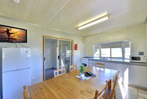 Mandurah Coastal Holiday Park - Hervey Bay Accommodation 23