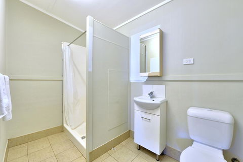 Mandurah Coastal Holiday Park - Hervey Bay Accommodation 14