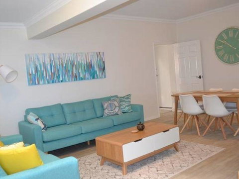 Caravel Beach House Mandurah - Hervey Bay Accommodation 25