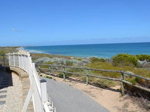 Caravel Beach House Mandurah - Hervey Bay Accommodation 34