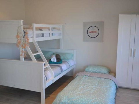 Caravel Beach House Mandurah - Hervey Bay Accommodation 21