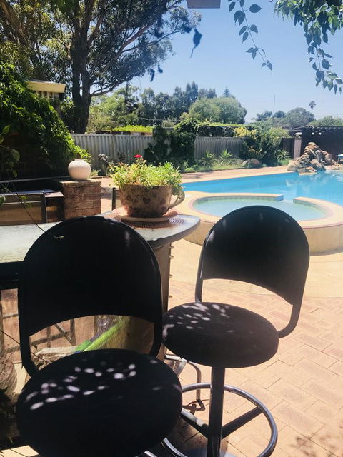 Swan Valley Rest Cottage - Tourism Hervey Bay 12
