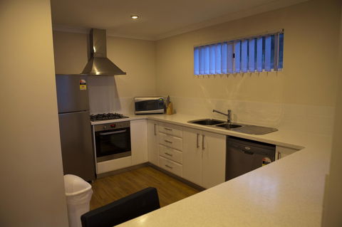 Cape Villas - Hervey Bay Accommodation 23