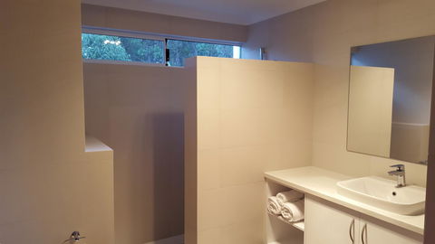 Cape Villas - Hervey Bay Accommodation 15