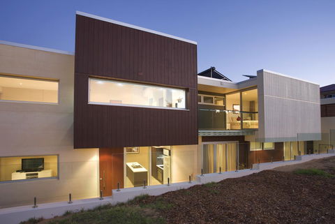 Alouarn Apartments - Hervey Bay Accommodation 1