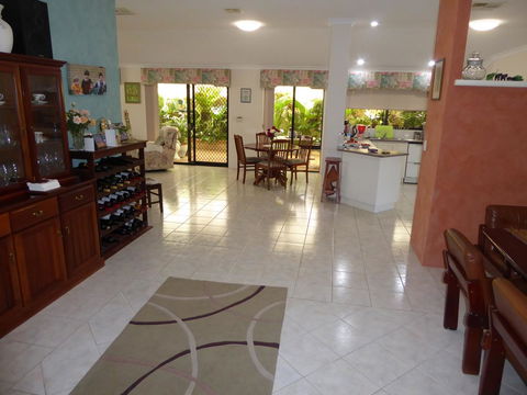 Jennys Retreat - Hervey Bay Accommodation 7