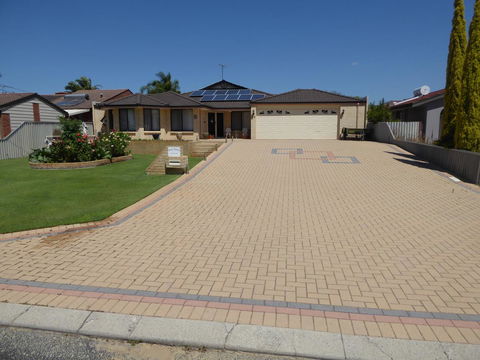 Jennys Retreat - Hervey Bay Accommodation 1