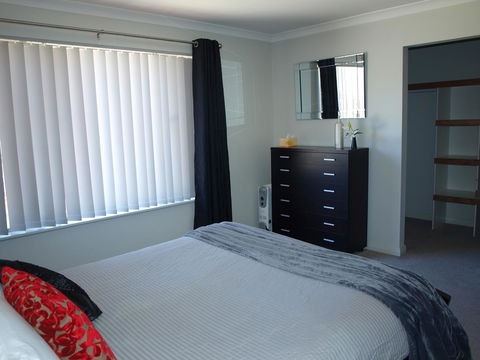 Hamersley Apartment - Tourism Hervey Bay 2