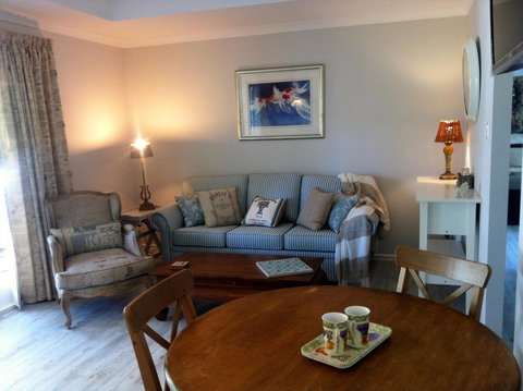 Applegate Lane Chalet - Hervey Bay Accommodation 11