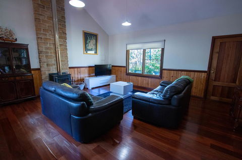 Denmark Forest Retreat - Hervey Bay Accommodation 38