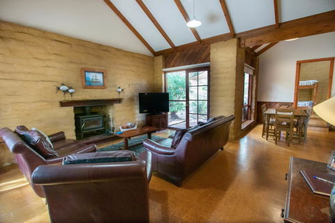 Denmark Forest Retreat - Hervey Bay Accommodation 23