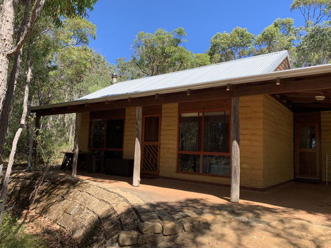 Denmark Forest Retreat - Hervey Bay Accommodation 14