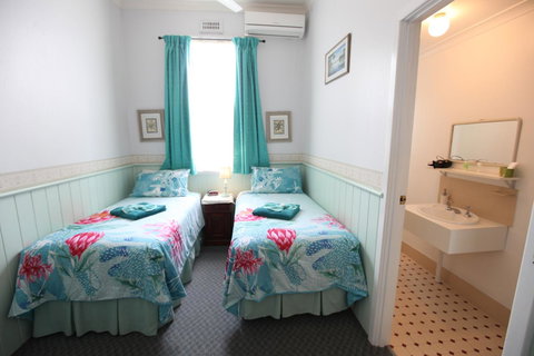 Jacaranda Guest House - Hervey Bay Accommodation 3