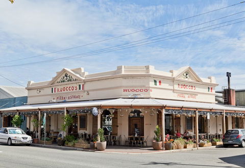 Apartment Faro - Hervey Bay Accommodation 13