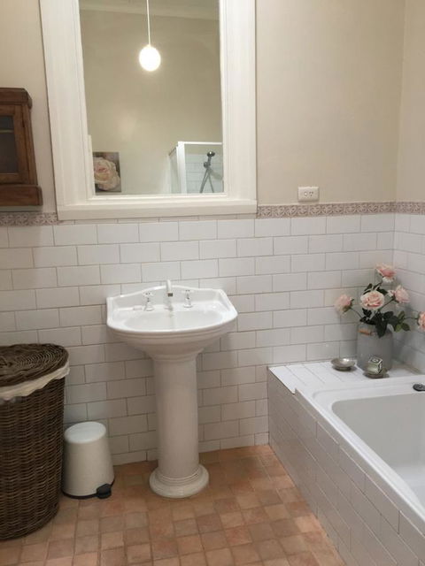Historic Oakhill House Entire Estate - Hervey Bay Accommodation 16