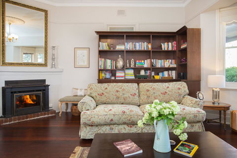Historic Oakhill House Entire Estate - Hervey Bay Accommodation 13