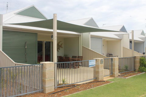 Seas The Day - Jurien Bay - Hervey Bay Accommodation 4