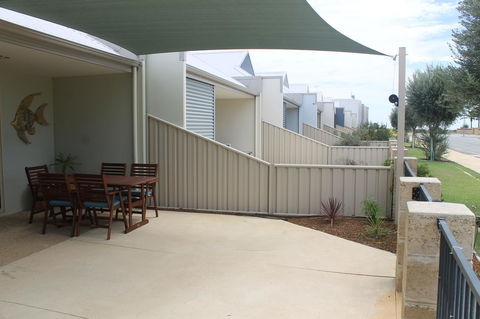 Seas The Day - Jurien Bay - Hervey Bay Accommodation 6